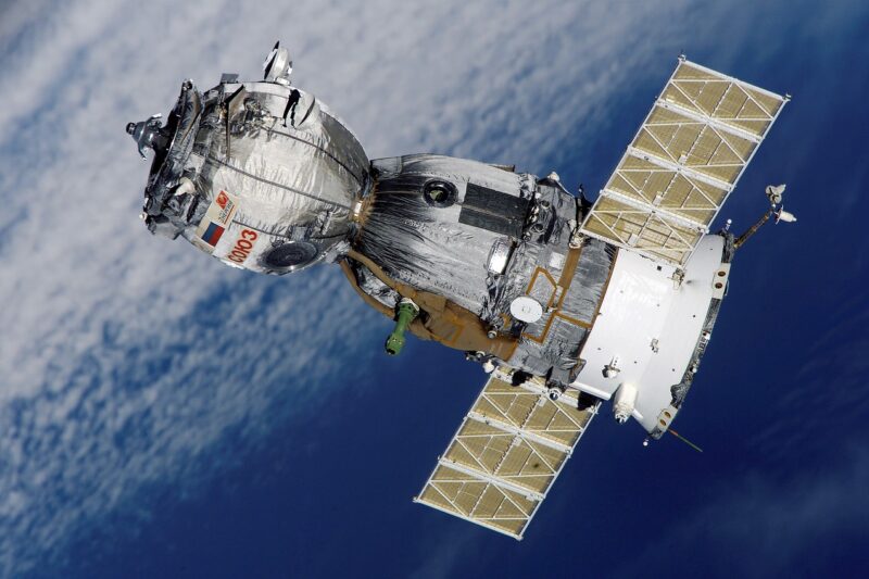 Penelitian Gravitasi Nol di Angkasa: Eksperimen Biologi, Fisika, Material, Teknologi, Kehidupan Astronot, Sistem Mikrogravitasi, dan Dampaknya terhadap Ilmu Pengetahuan serta Kehidupan di Bumi